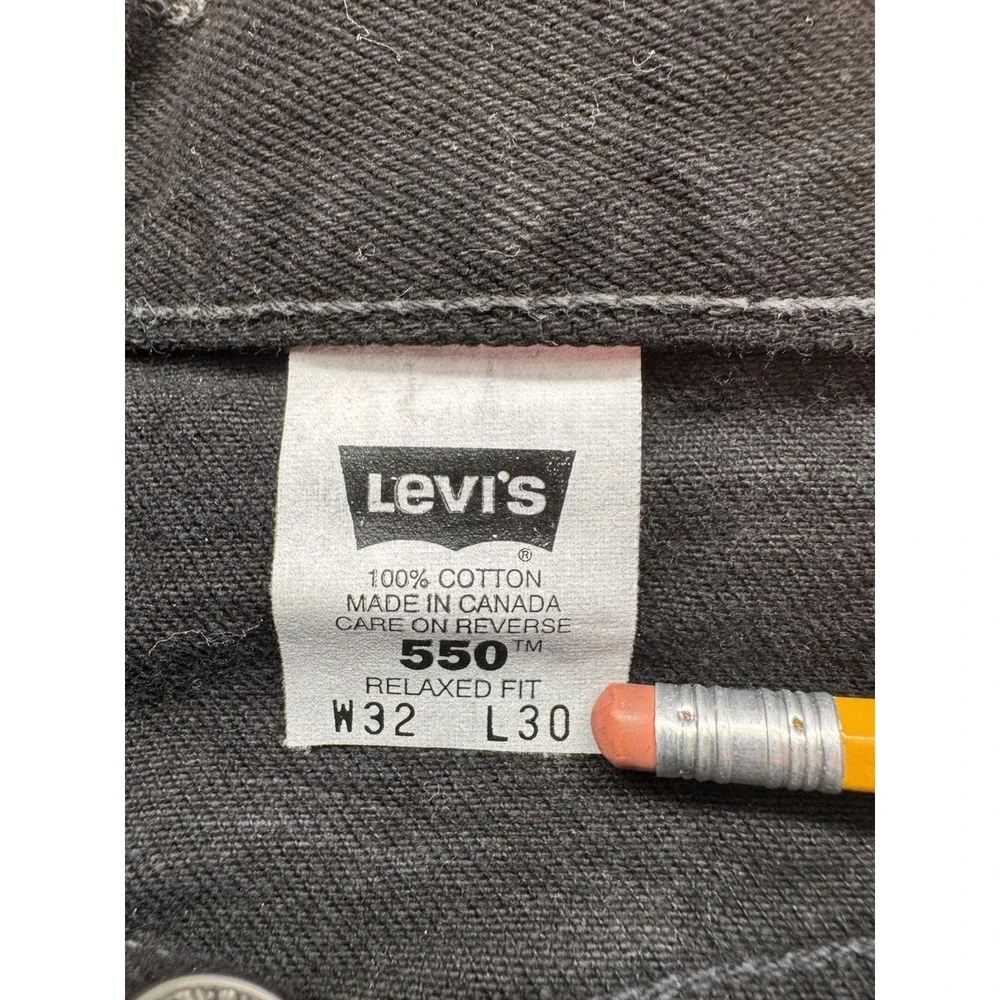 Levis jeans description